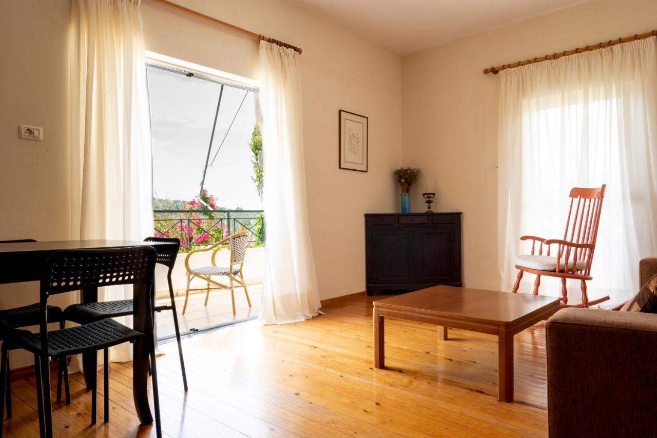 Janakis Apartments Химар Екстериор снимка