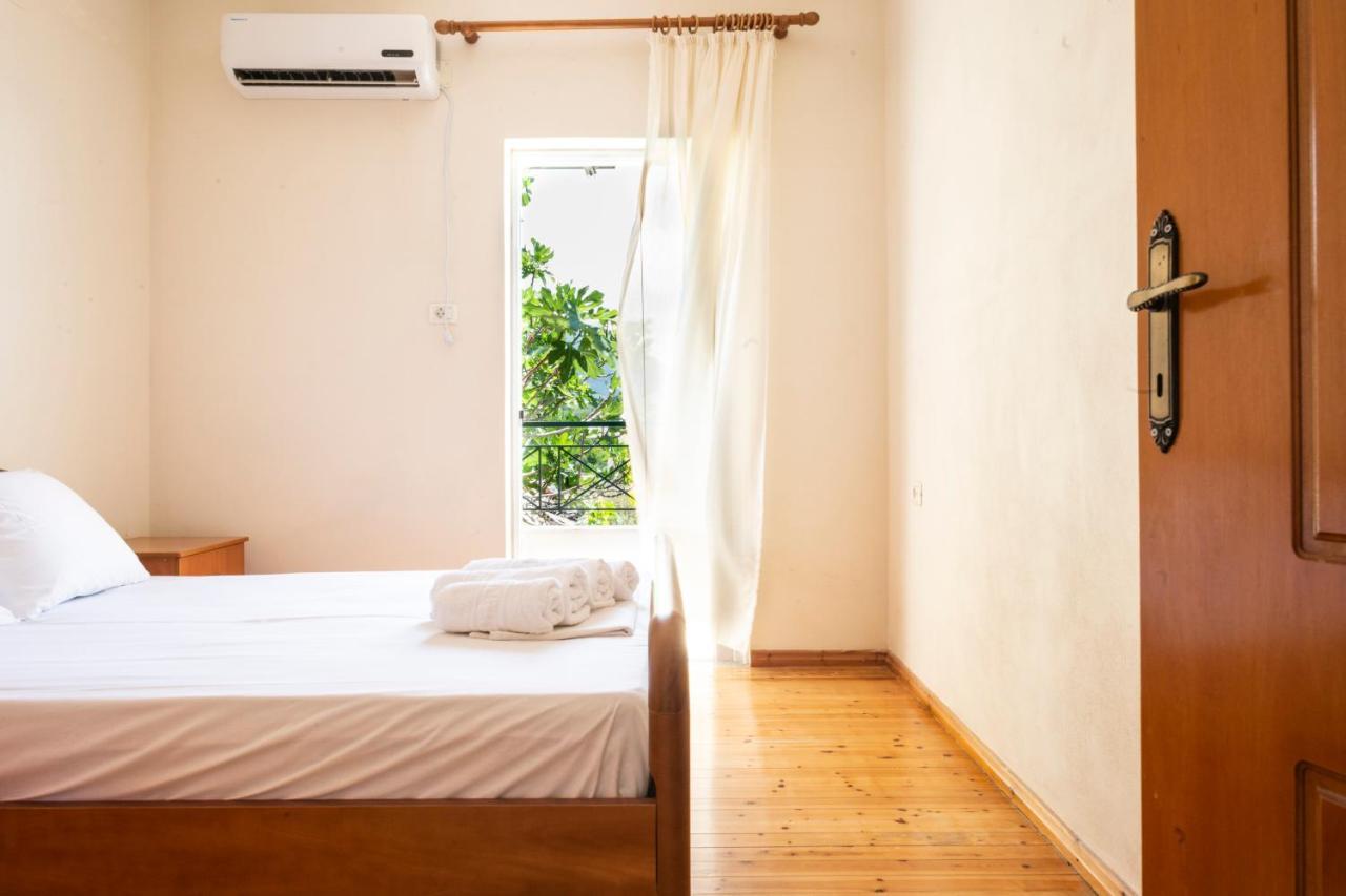 Janakis Apartments Химар Екстериор снимка