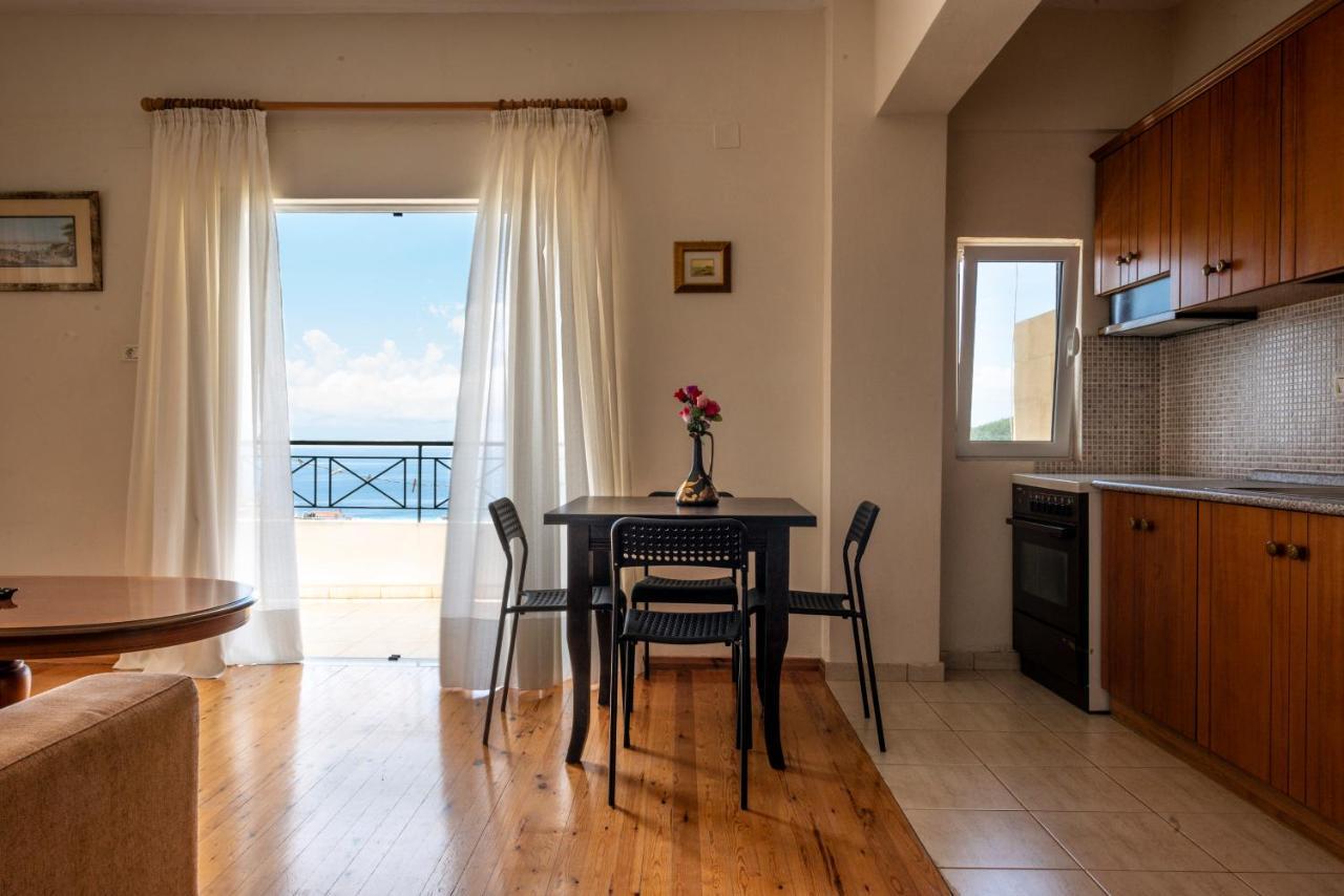 Janakis Apartments Химар Екстериор снимка