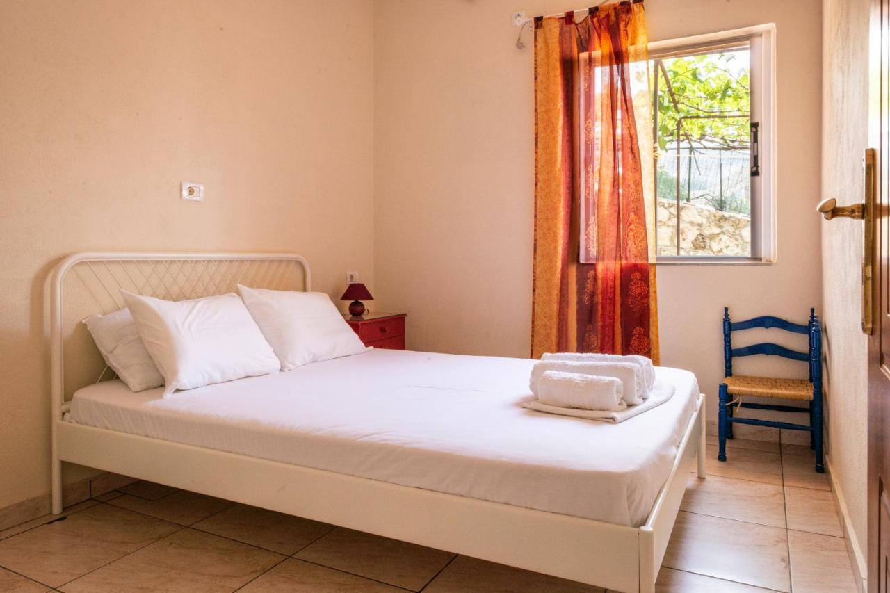 Janakis Apartments Химар Екстериор снимка